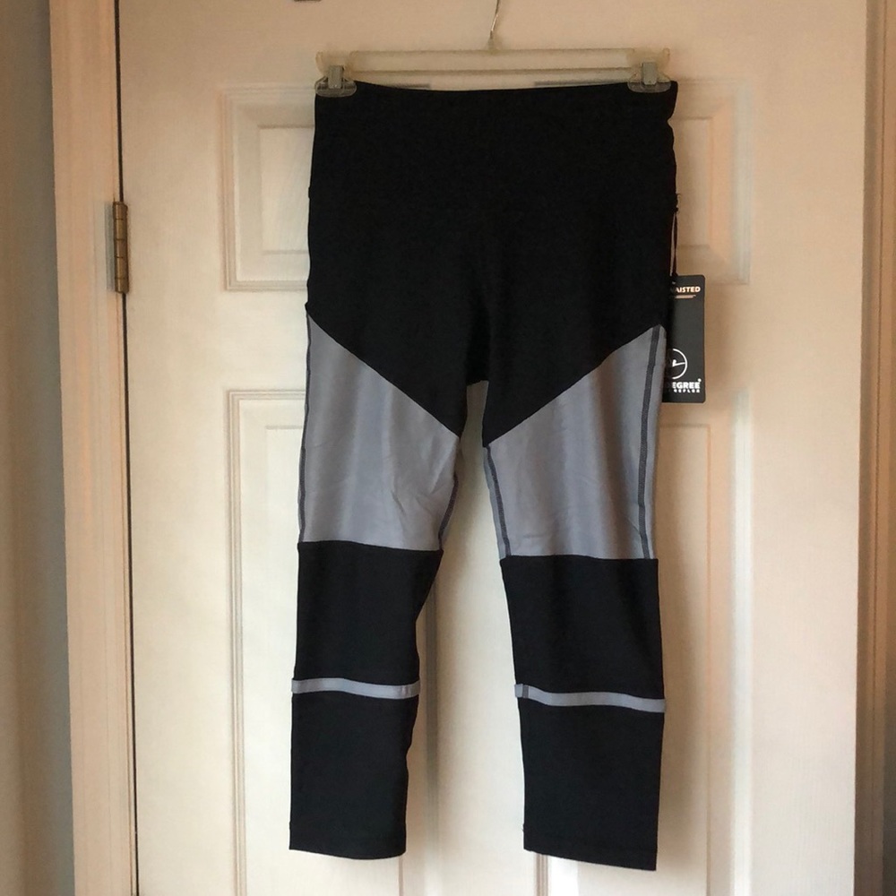 NWT High Waisted Performance Legging